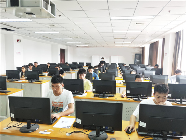 1+X Web前端開發(fā)職業(yè)技能等級證書中級考試圓滿落幕，助推計算機(jī)技術(shù)開發(fā)人才培養(yǎng)